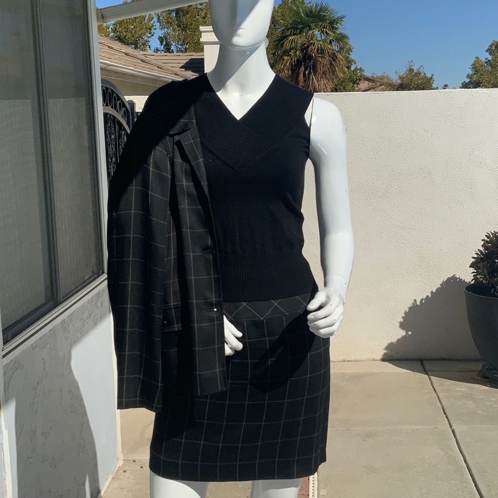 August Silk Black Plaid Skirt Set